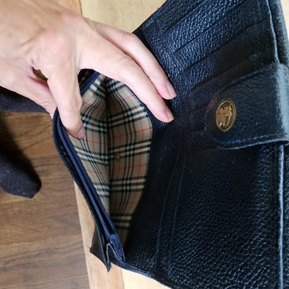 Burberry vintage continental wallet - Picture 12 of 15